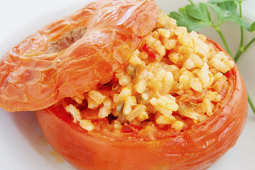 Tomates rellenos con arroz