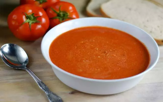 Sopa de tomate 